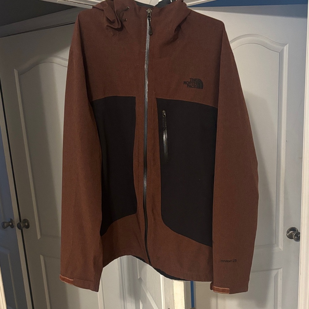 The North Face Men's Brown and Black Windbreaker Jacket